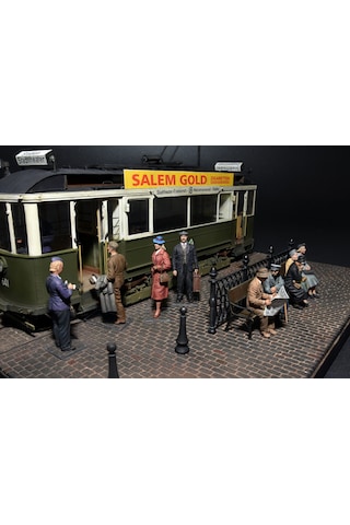 Miniart Avrupa Tramvayı Mürettebat Ve Yolcular