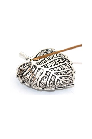 Metal Yaprak Tasarımlı Tütsülük Tütsülük Buhurdanlık 11.5x9.5 Cm Metal Yaprak Tasarımlı Tütsülük Tütsülük Buhurdanlık 11.5x9.5 Cm