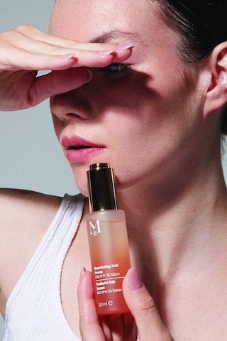 Yenileyici Asit Serum %10 Aha %1 Salisin %2 Arbutin Hyalüronik Asit - 658114942