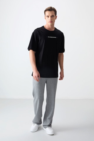 Air Jones Tommy Life Siyah %100 Pamuk Kalın Yumuşak Dokulu Oversize Fit Baskılı Erkek T-shirt - 88358 Siyah