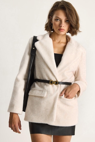 Shade Kadın Cep Detaylı Astarlı Kemerli Peluş Dokulu Blazer Ceket 2761 60281110 - Krem
