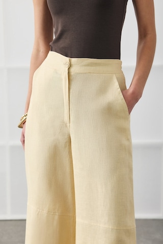 Molene Sarı Kesik Detaylı Crop Keten Pantolon