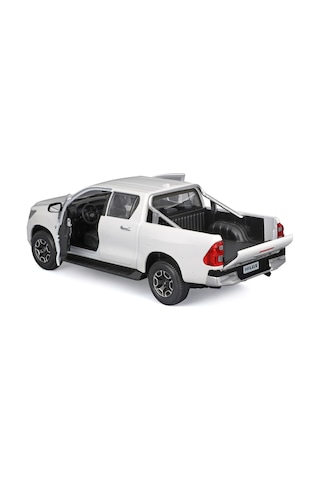 1:27 Toyota Hilux 32920