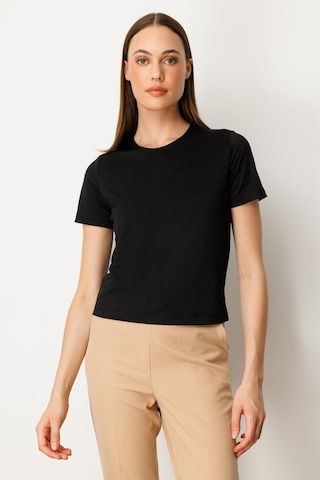 On Kadın Sıfır Yaka Kısa Kol Basic Bluz 61334 Siyah Siyah