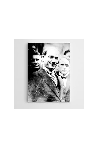 Atatürk Tablosu Tebessüm Kanvas Tablo
