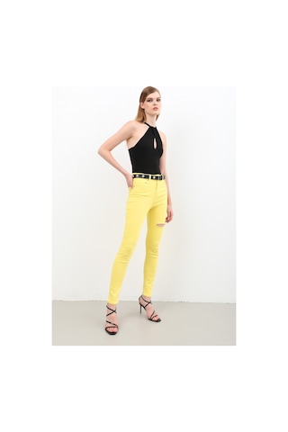 Kadın Yırtık Detaylı Jean Pantolon Sarı 001