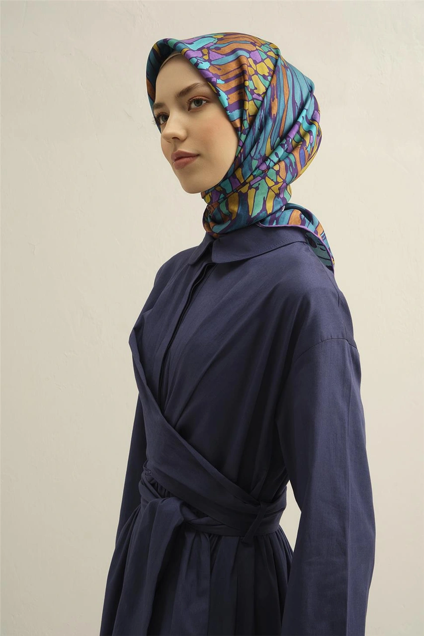 Armine Soyut Desenli Saf İpek Twill Eşarp 9335d 85 Yeşil