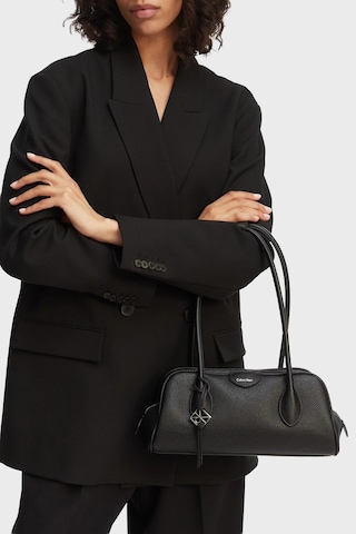 Calvin Klein Logolu Omuz Askılı Çanta Lv04f3743gsıd Bayan Çanta Lv04f3743g Sıd Siyah