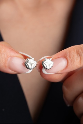 Çekirdekjewelry 925 Ayar Gümüş Rodyum Kaplama Midye Küpe Gri