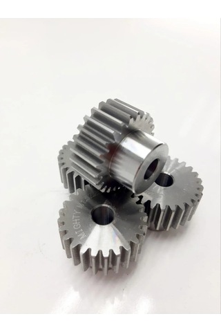 M1.5 Z30 Diş Pilot Delikli Düz Pinyon
