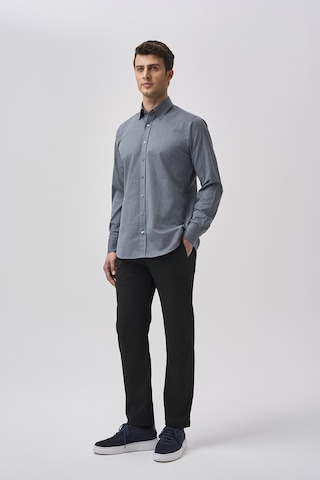 Bisse Bisse Studio Erkek Regular Fit Uzun Kollu Lacivert Cepsiz Gömlek Bsgmars25550 D39 Lacivert