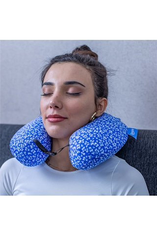 SimpleThePillow Visco Seyahat Yastığı Araba Uçak Otobüs Taşıt İçi Yolculuk Yastığı Ortopedik Yastık Desenli Mavi 31*27*10
