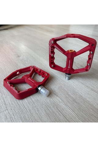 Bike Sky Brıvıga Rulmanlı Çivili Bisiklet Pedal Kırmızı 1. Sınıf Kalite