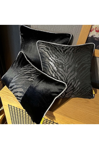 "black" Düz Kadife Dokulu Kırlent - 45x45 Siyah