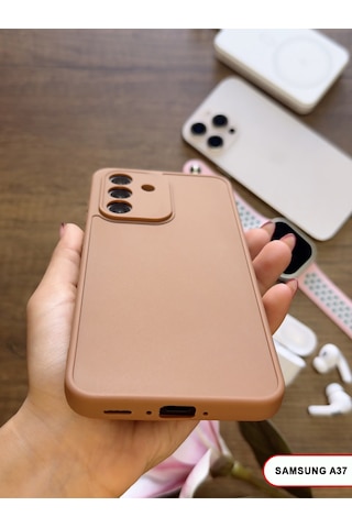 Samsung Galaxy A37 Uyumlu Kamera Korumalı Darbeye Dayanıklı Renk Atmayan Keep Silikon Kılıf Kahverengi