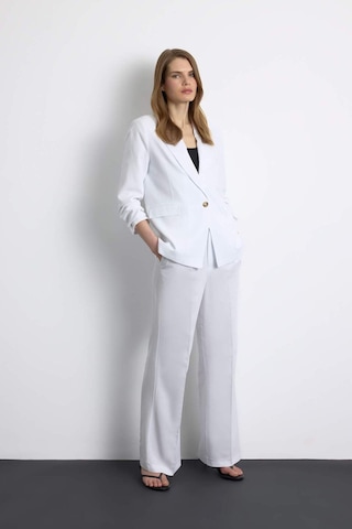 DeFacto Oversize Geniş Kalıp Keten Karışımlı Beyaz Blazer Ceket Z2536AZ25SPWT34 Beyaz