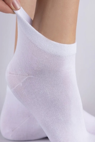 Ozzy Socks 12 Çift Dikişsiz Pamuklu Kadın Patik Çorap Yazlık Dayanıklı Topuk Ve Burun Beyaz