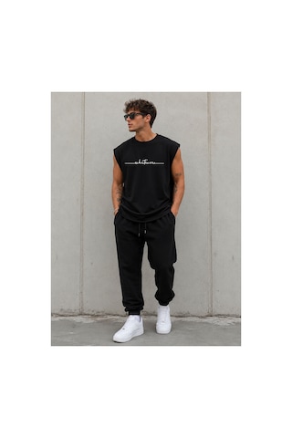 Herkesemoda Whatever Yazı Detaylı Sıfır Kol Bisiklet Yaka T-shirt Siyah