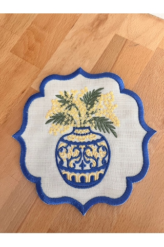 Mimoza Çiçek Desenli Nakışlı Kokteyl Peçete