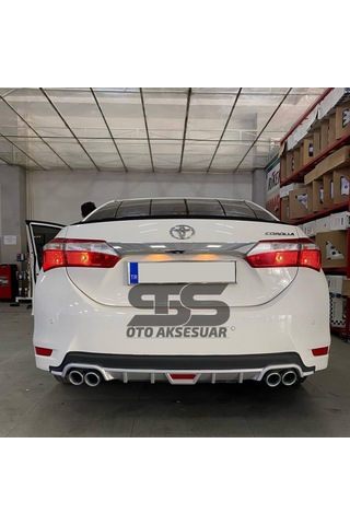 Toyota Corolla 2013-2018 Difüzör Arka Tampon Eki 4 Egzoz Çıkışlı Gri Tip