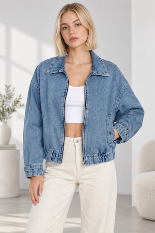 Mevese Kadın Fermuarlı Kemerli Oversize Denim Ceket - Beli Kemer Detaylı Kot Ceket - Mavi Buz Mavisi
