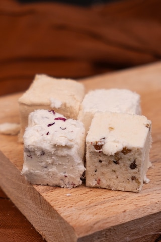 Leblebi Çarşısı Antep Fıstıklı Çekme Helva 400 G G