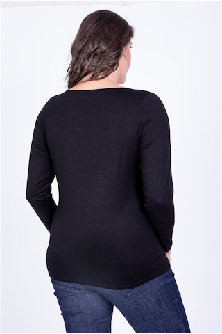 Dantel V Yaka Tişört