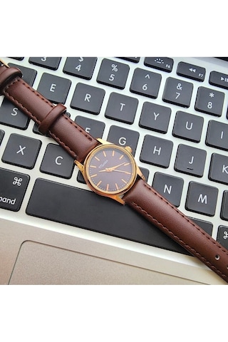 Retro Kadın Kol Saati, Vintage Minimal, Rose Gold Renk, Çizgili Kadran, Koyukahverengi Kordon Rose Gold Kahverengi Kordon Altın