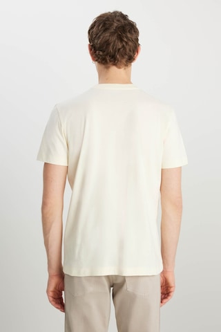 Wrangler Regular Fit Small Logo Bej Erkek T-shirt Mw70md3xme Bej