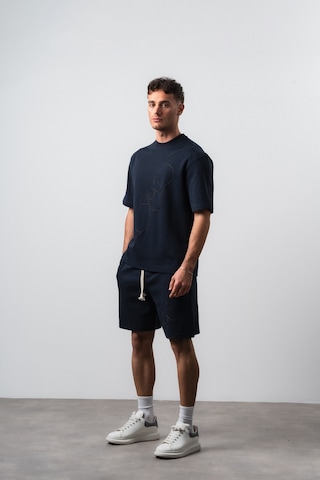 Erkek Nakış Detaylı Regular Fit T-shirt Şort Takım Lacivert Erkek Nakış Detaylı Regular Fit T-shirt Şort Takım Lacivert