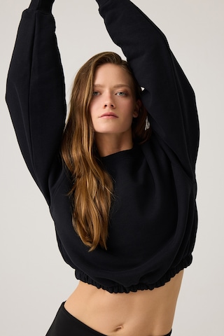 Los Ojos Siyah Geniş Kalıp Beli Büzgülü Crop Sweatshirt Cropped Pullover Siyah Siyah