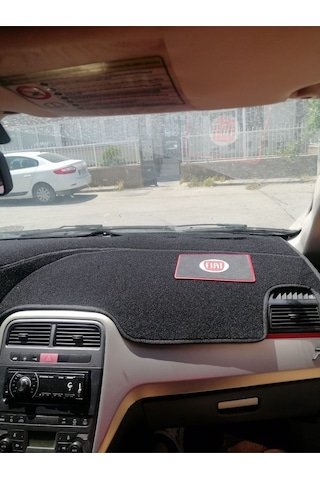 Fiat Grande Punto Modellerine Uygun Torpido Koruma Halısı Siyah Kenar Renk Siyah