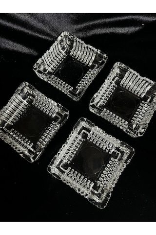 4 Adet Kare Büyük Cam Küllük 10x10 4 Adet Kare Cam Büyük Küllük 10x10 Cam Beyaz Kare