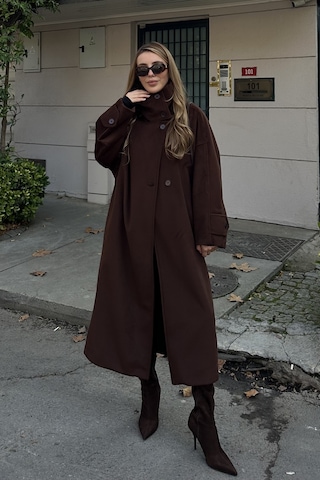 Kahverengi Vittoria Düğmeli Yaka Kaban - 2511 Kahverengi