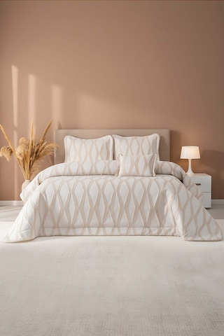 Carina Cappuccino Nakışlı Çift Kişilik Yatak Örtüsü Seti - 4 Parça Çeyiz Seti Bej