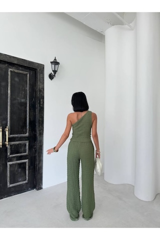 Trend Alisse Tek Omuz Gofre Kumaş Bluz Pantolon Takım Yeşil