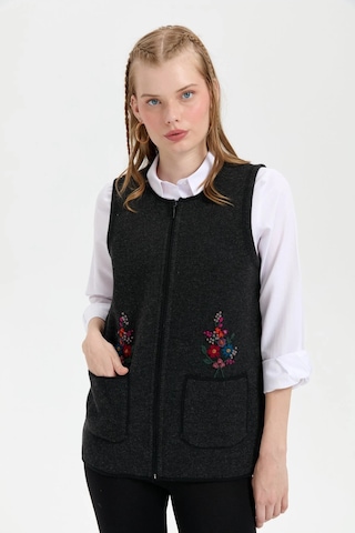 Desen Triko Kadın Sıfır Yaka Cep Üstü İşlemeli Kısa Yün Yelek 24000 Siyah Siyah