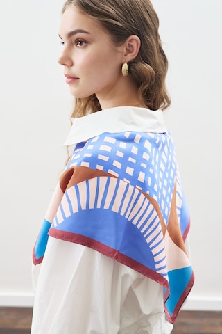 Desenli Orta Boy Saten Fular Lush Lush