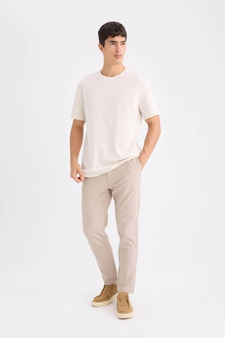 DeFacto Tailored Fit Normal Kesim Düz Paça Her Yöne Esneyen Yazlık Kumaş Pantolon C7508AX25SPBG755
