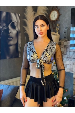 Parlak Göğüsten Bağlamalı Kadın Şort Etekli Takım