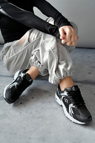 Muggo Mojeh Kadın Ortopedik Günlük Garantili Bağcıklı Yürüyüş Koşu Sneaker Spor Ayakkabı Siyah