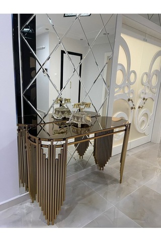 Ekgconcept Piyano Model Gold Lüx Dresuar Ve Puf Lak Kaplama Paslanmaz Kararmaz Metal Gold