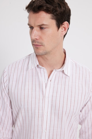 Tudors Erkek Slim Fit Dar Kesim Uzun Kollu %100 Pamuk Keten Doku Çizgili Gömlek-42653 Beyaz