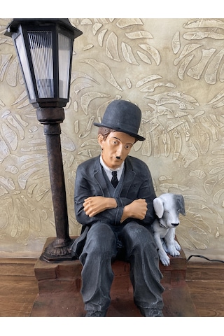 Charlie Chaplin Sokak Lambası Altın Siyah