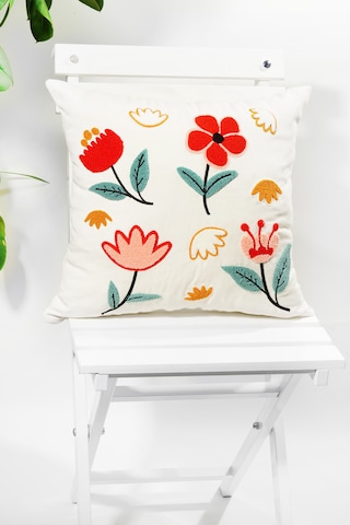 45x45 Cm Beyaz Punch Nakışlı Kırlent Kılıfı Bohem Tarzı Dekoratif Yastık Kılıfı Karışık/Çok Renkli