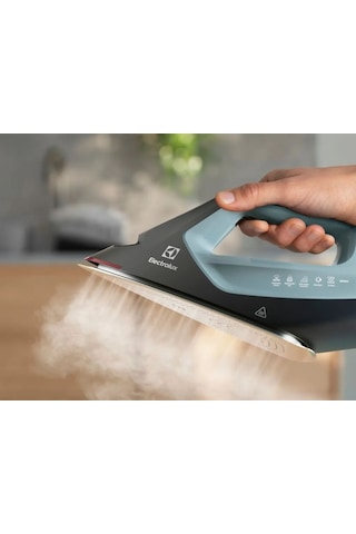 Electrolux E8ST2-8OG 2400 W Buhar Kazanlı Ütü