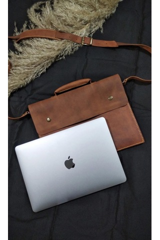 Hakiki Dana Derisi Laptop Çantası, El Tutmalı Ve Omuz Askılı, Crazy Taba Rengi, 13-14 Inç, El Dikişli