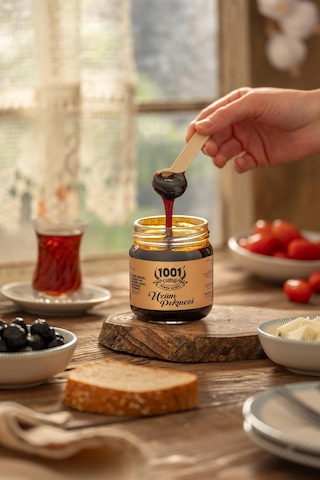 1001 Çiftliği Doğal Üzüm Pekmezi 200gr Katkısız