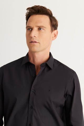 AC&Co / Altınyıldız Classics Erkek Sıyah Kolay Ütülenebilir Slim Fit Dar Kesim Klasik Yaka Pamuklu Gömlek Sıyah Siyah