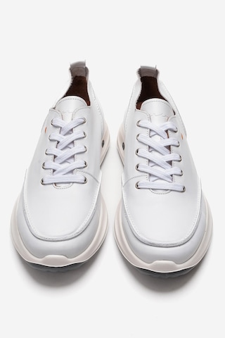 Marcomen Erkek Kalın Tabanlı Bağcıklı Sneaker Ayakkabı Gerçek Deri Mc 21027 Beyaz